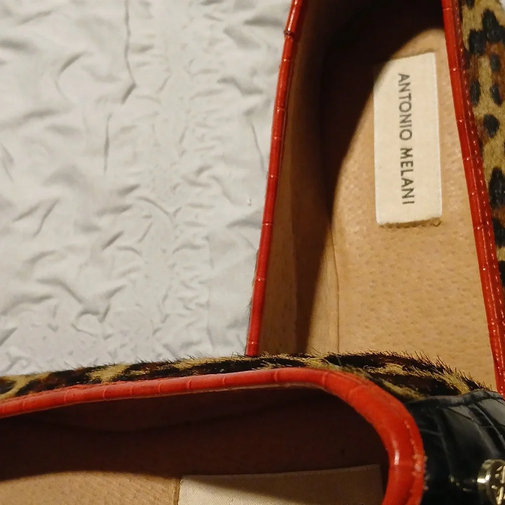 Shoes - Picture 2 of 3